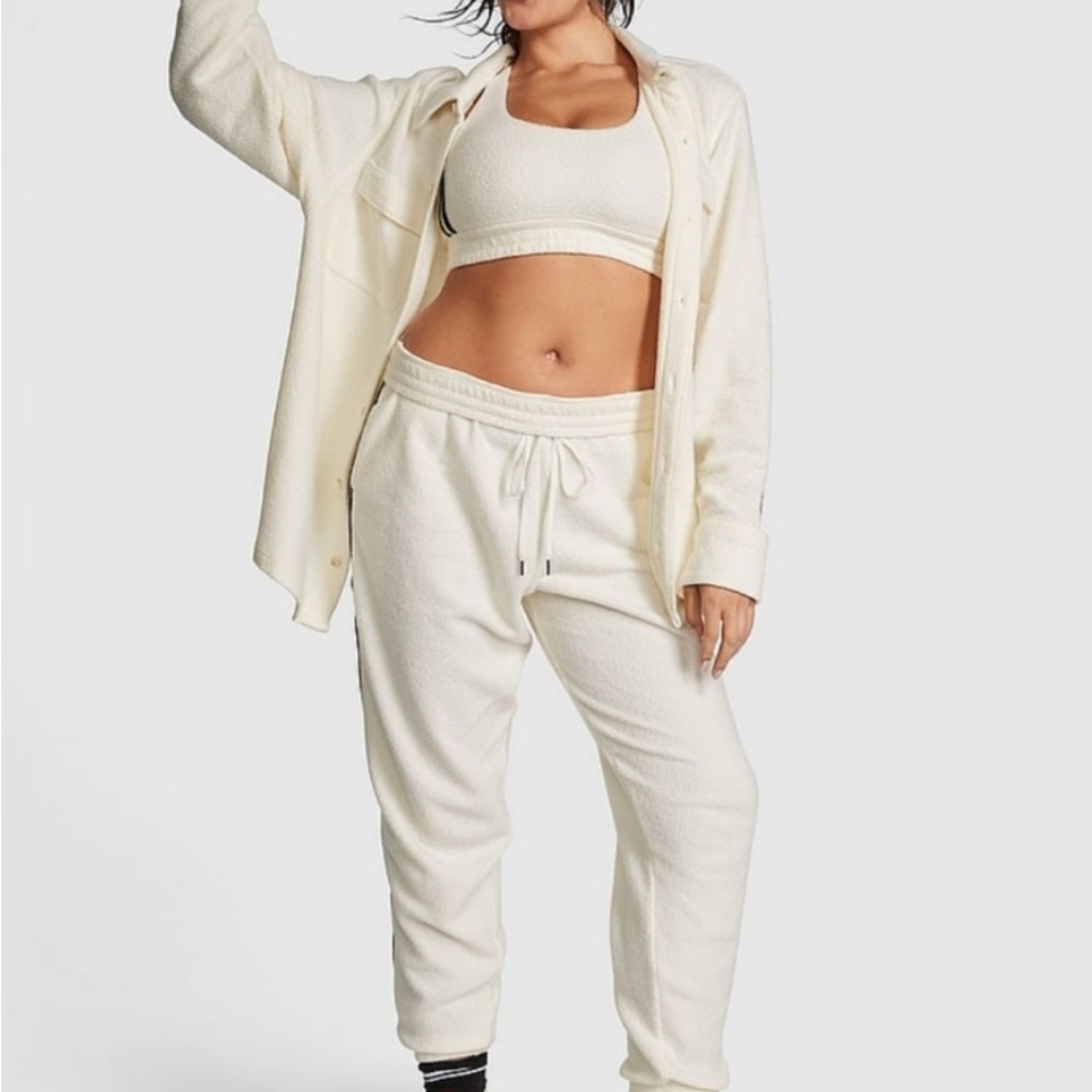 PINK Victoria secret cozy Shaket